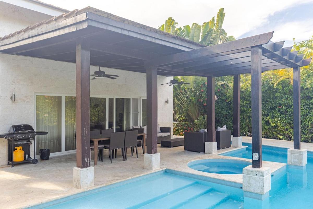 Villa Private With Pool & Golf View *